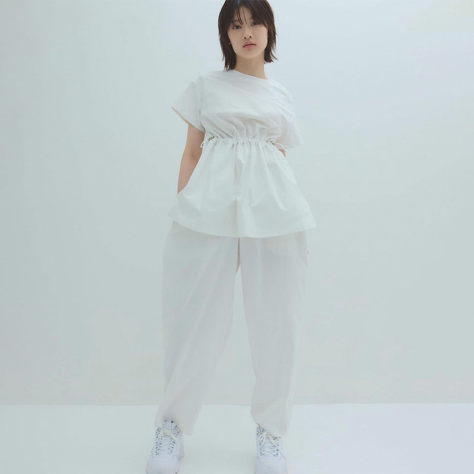 カーブパンツ